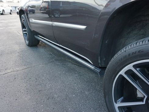 Used 2017 Cadillac Escalade Premium Luxury image 28