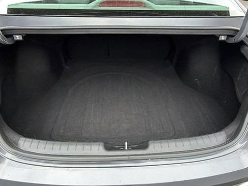 Used 2025 Hyundai Elantra SEL image 15