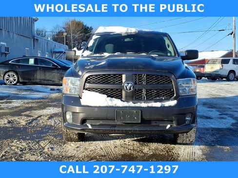 Used 2017 RAM 1500 Express w/ Express Value Package image 3
