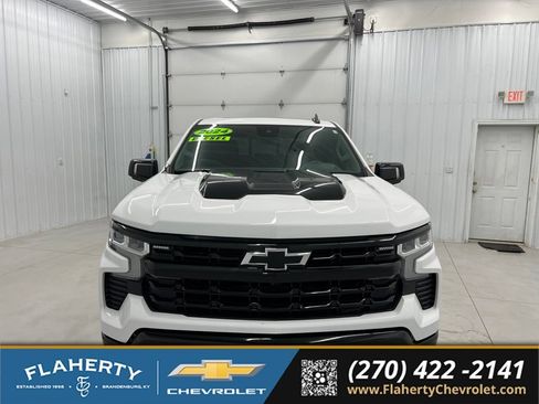 Used 2024 Chevrolet Silverado 1500 LT Trail Boss w/ LT Trail Boss Premium Package AWD/4WD image 7