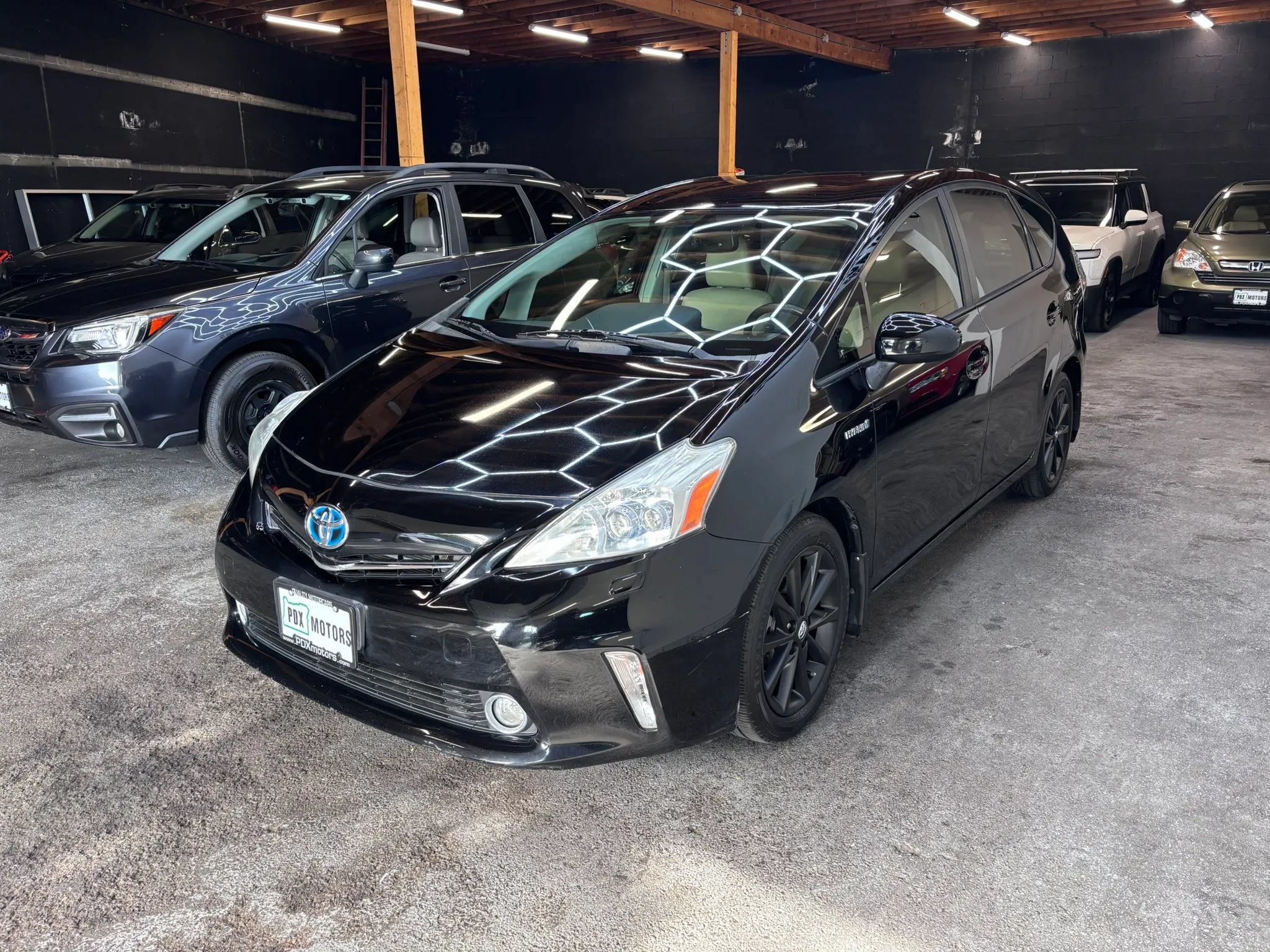 Used 2013 Toyota Prius V Five FWD image 3