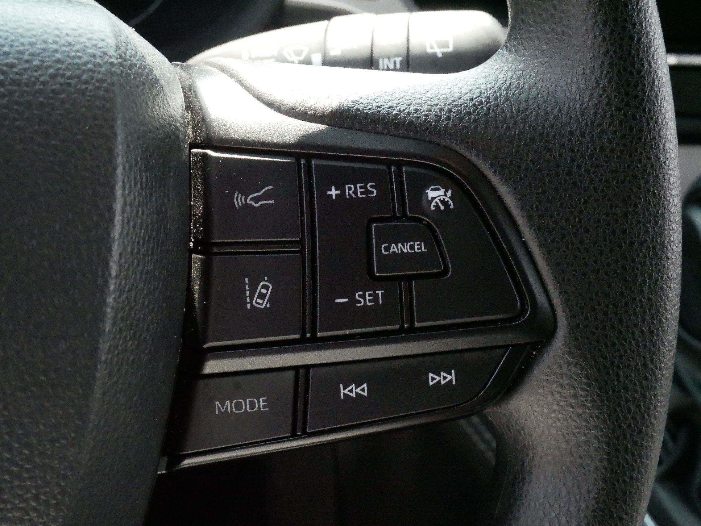 Certified 2026 Toyota Sienna LE FWD image 26