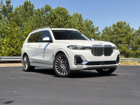 Used 2019 BMW X7 xDrive50i w/ Premium Package AWD/4WD image 2