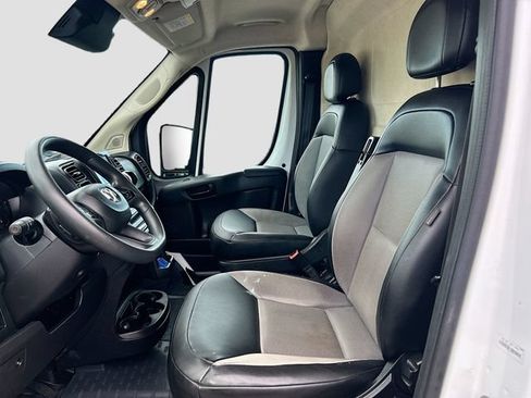 Used 2023 RAM ProMaster 2500 FWD image 13