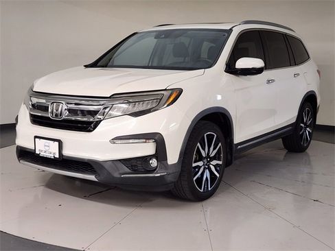 Used 2019 Honda Pilot Touring image 1