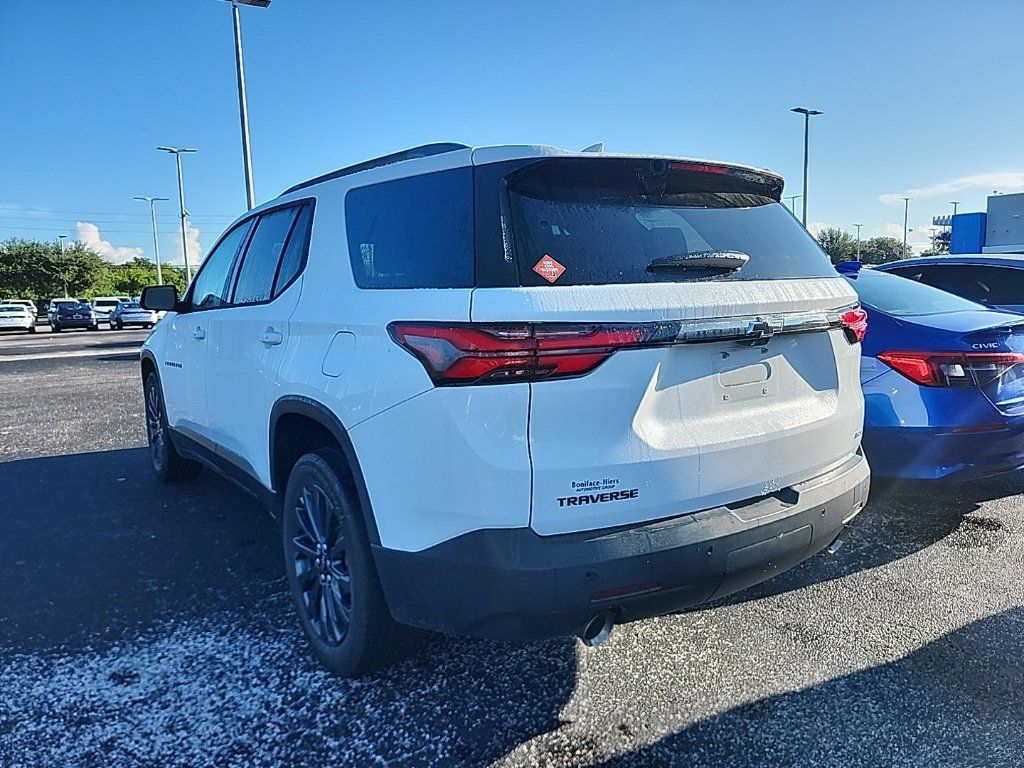 Used 2022 Chevrolet Traverse RS FWD image 5