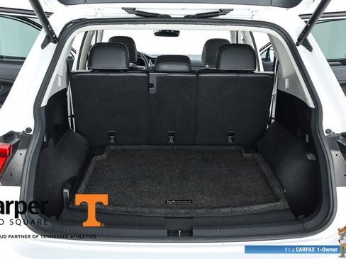 Used 2022 Volkswagen Tiguan SE w/ Panoramic Sunroof Package AWD/4WD image 29