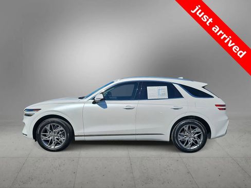 Used 2023 Genesis GV70 2.5T w/ Advanced Package image 5