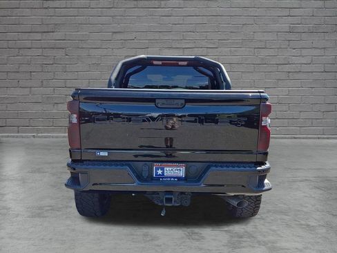 Used 2023 Chevrolet Silverado 2500 Custom w/ Custom Value Package AWD/4WD image 10