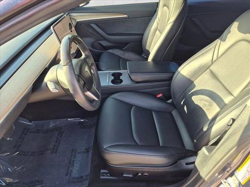 Used 2022 Tesla Model 3 RWD image 17