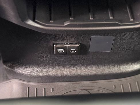 Used 2025 Toyota Tundra SR5 w/ SR5 Premium Package image 8