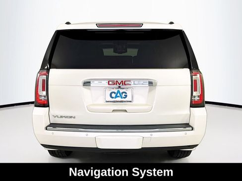 Used 2015 GMC Yukon Denali w/ Premium Package AWD/4WD image 7