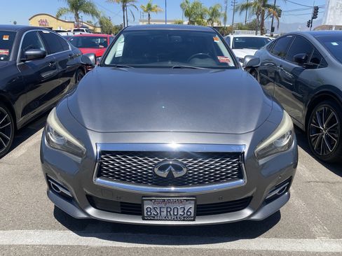 Used 2017 INFINITI Q50 Premium w/ 2.0T Premium Plus Package RWD image 3