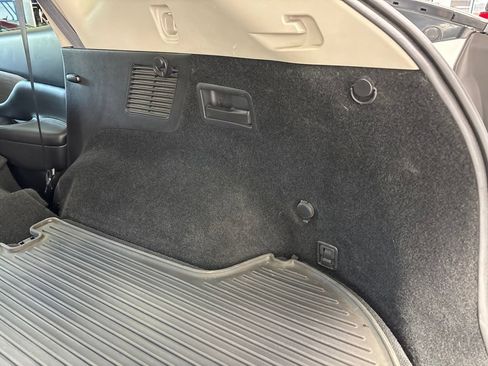 Used 2018 Nissan Murano SV w/ Cargo Package AWD/4WD image 40