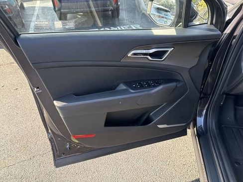 New 2026 Kia Sportage LX FWD image 20