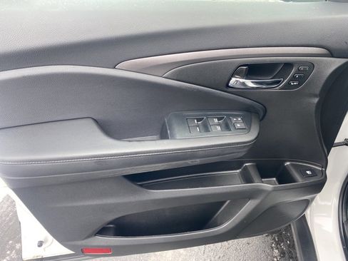 Used 2023 Honda Ridgeline RTL image 3