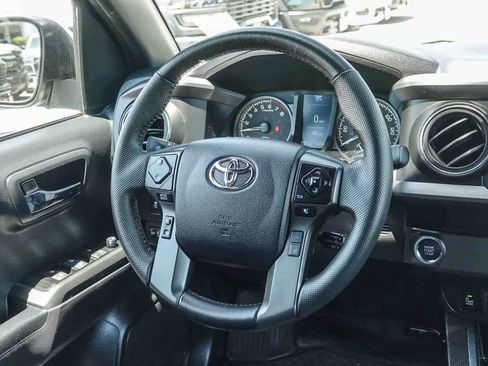 Used 2023 Toyota Tacoma TRD Off-Road w/ Technology Package RWD image 14