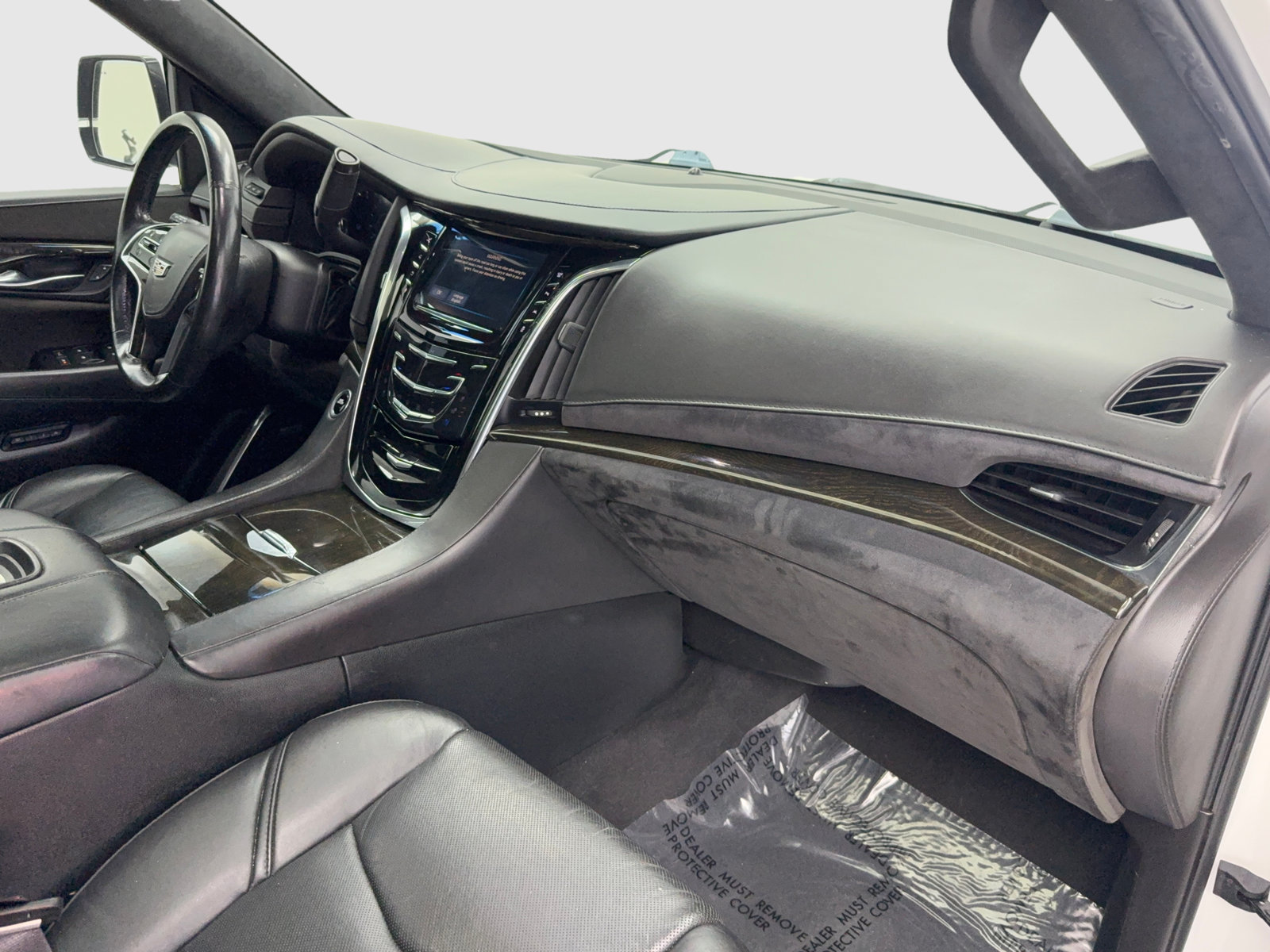 Used 2016 Cadillac Escalade Platinum AWD/4WD image 44