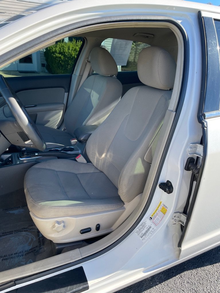 Used 2010 Ford Fusion Hybrid FWD image 14