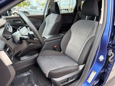 Used 2023 Nissan Rogue SV image 31