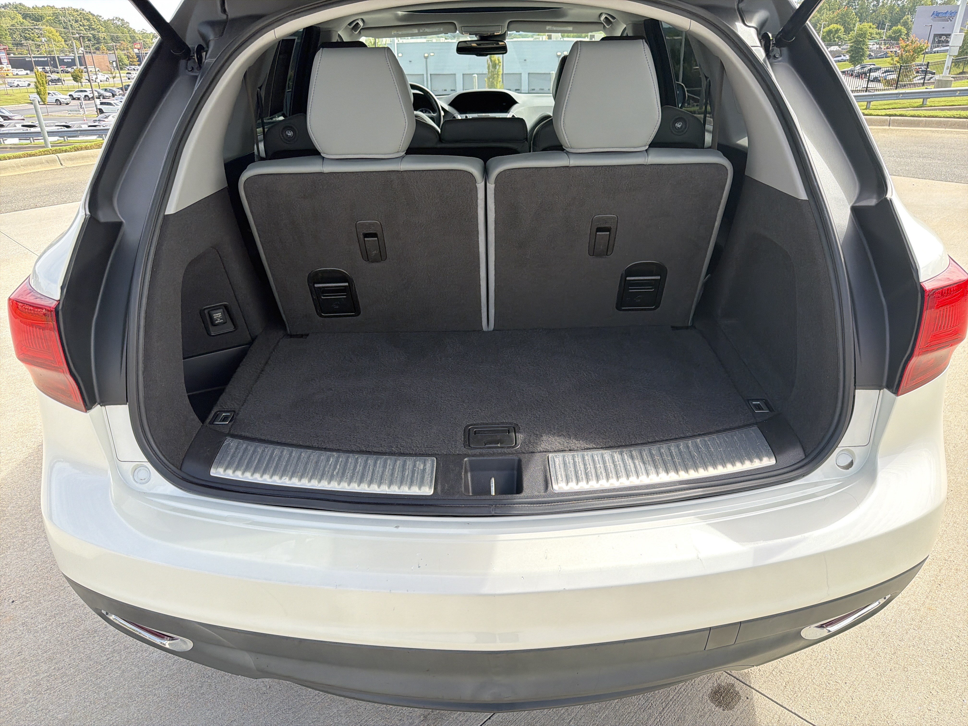 Used 2015 Acura MDX w/ Technology Package FWD image 33