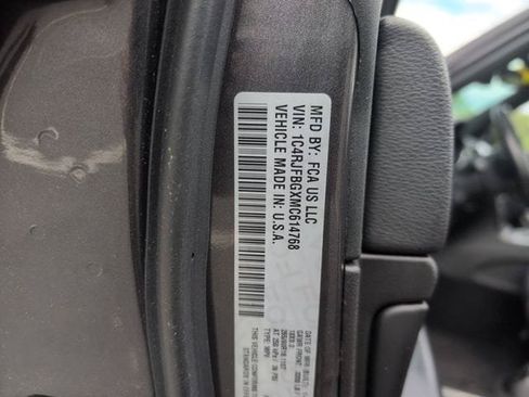 Certified 2021 Jeep Grand Cherokee Limited w/ Sun & Sound Group AWD/4WD image 26