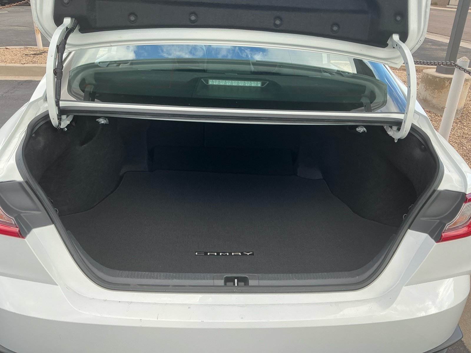 Certified 2025 Toyota Camry SE FWD image 32