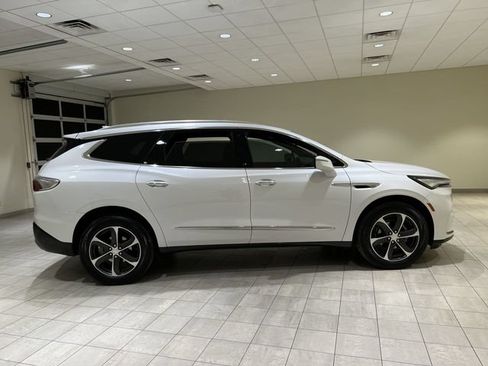 Certified 2022 Buick Enclave Essence w/ Experience Buick Package FWD image 6