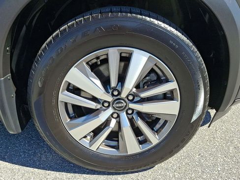 Used 2022 Nissan Pathfinder SL w/ SL Black Package image 8