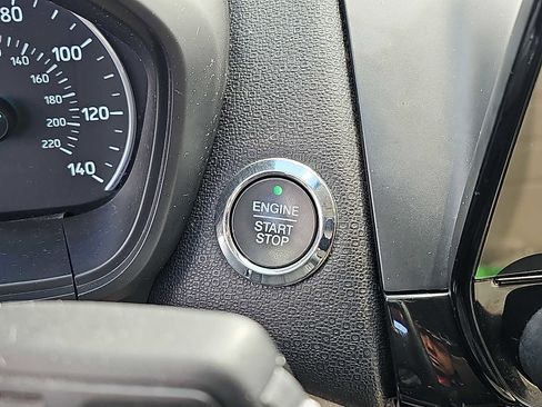 Used 2018 Ford EcoSport Titanium image 26