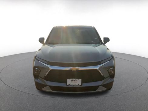 Used 2025 Chevrolet Blazer LT image 4