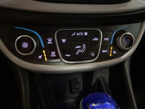 Used 2018 Chevrolet Volt LT w/ LT Driver Confidence Package image 31