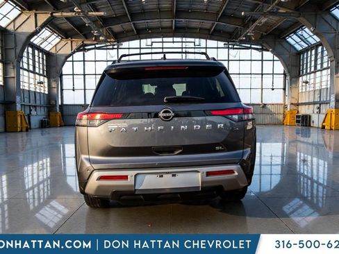 Used 2022 Nissan Pathfinder SL image 31