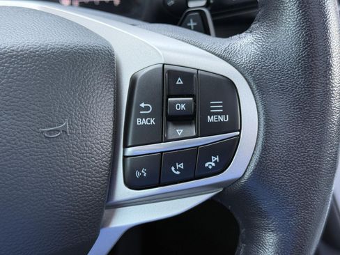 Used 2021 Ford Explorer XLT w/ Equipment Group 202A AWD/4WD image 34