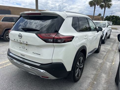 Used 2023 Nissan Rogue Platinum w/ Platinum Premium Package FWD image 2