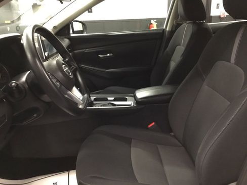 Used 2023 Nissan Sentra SV FWD image 39