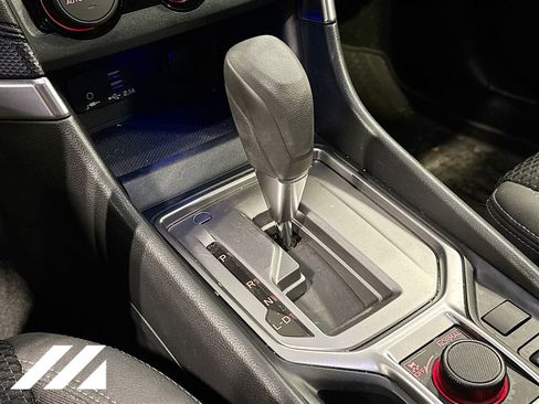 Used 2023 Subaru Forester Premium image 18