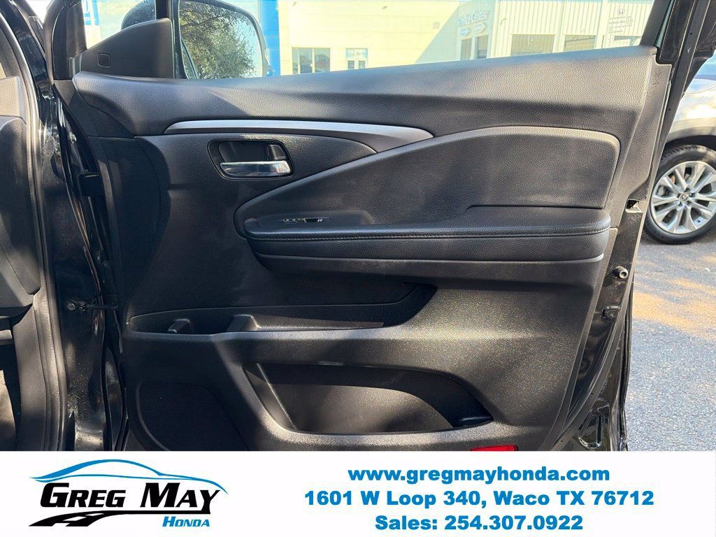Certified 2022 Honda Pilot Special Edition image 12