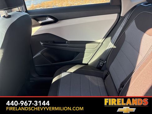 Used 2025 Volkswagen Taos S image 40