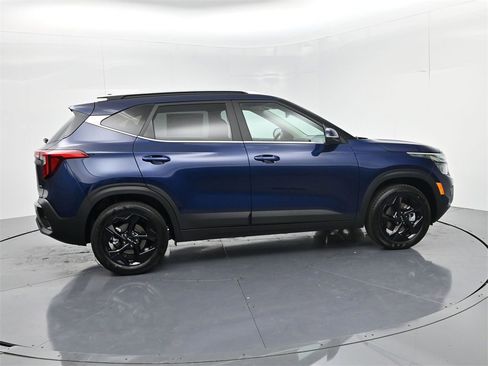 New 2026 Kia Seltos EX w/ EX Sunroof Package image 8