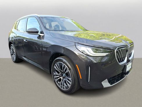 Used 2025 BMW X3 xDrive30 w/ Premium Package AWD/4WD image 3