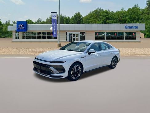 Certified 2026 Hyundai Sonata SEL FWD image 2