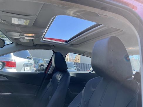 Used 2017 MAZDA MAZDA3 Grand Touring image 23