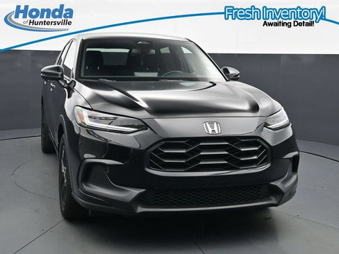 Used 2024 Honda HR-V Sport image 3