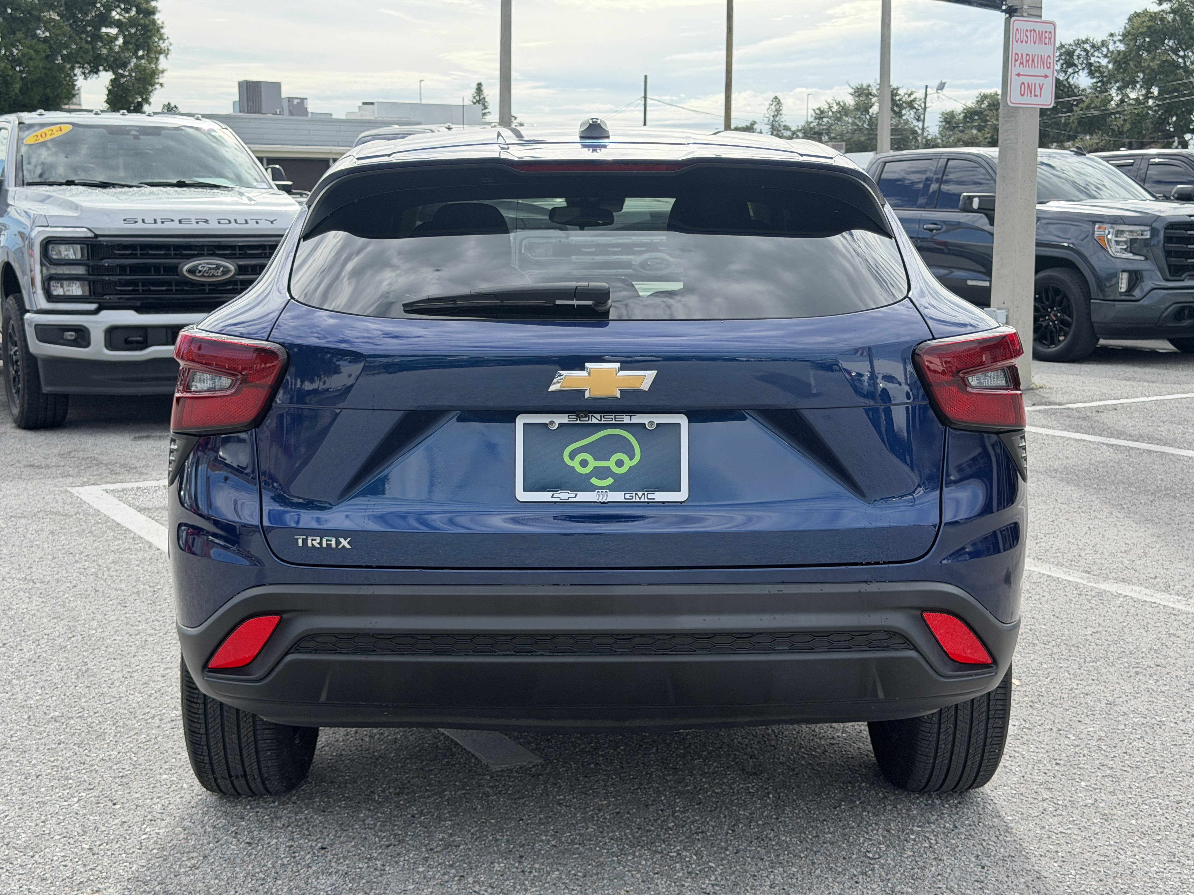 Certified 2024 Chevrolet Trax LS w/ Driver Confidence Package FWD image 6