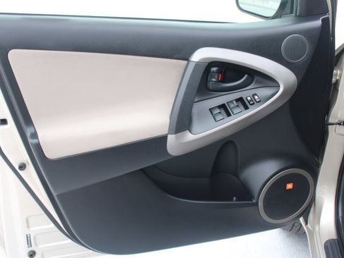 Used 2008 Toyota RAV4 Limited FWD image 9