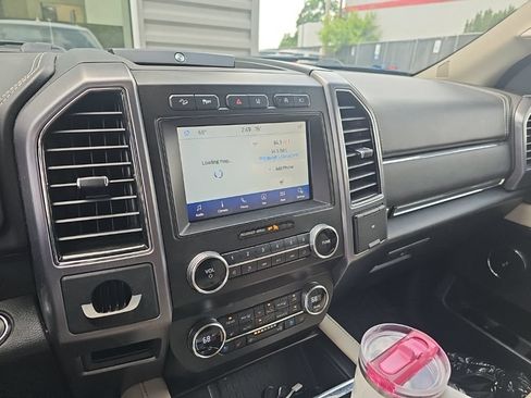 Used 2020 Ford Expedition Platinum AWD/4WD image 12