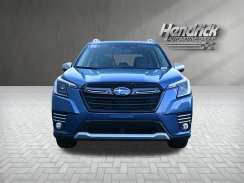 Used 2023 Subaru Forester Touring image 3