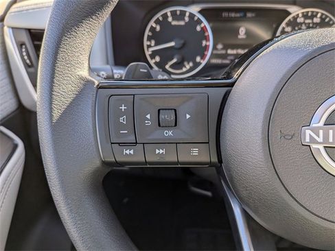 Certified 2023 Nissan Rogue SV image 13