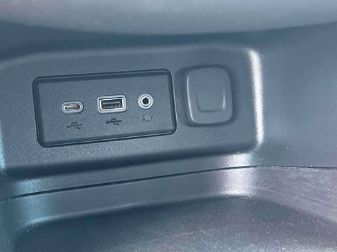 Used 2024 Chevrolet Equinox RS FWD image 30